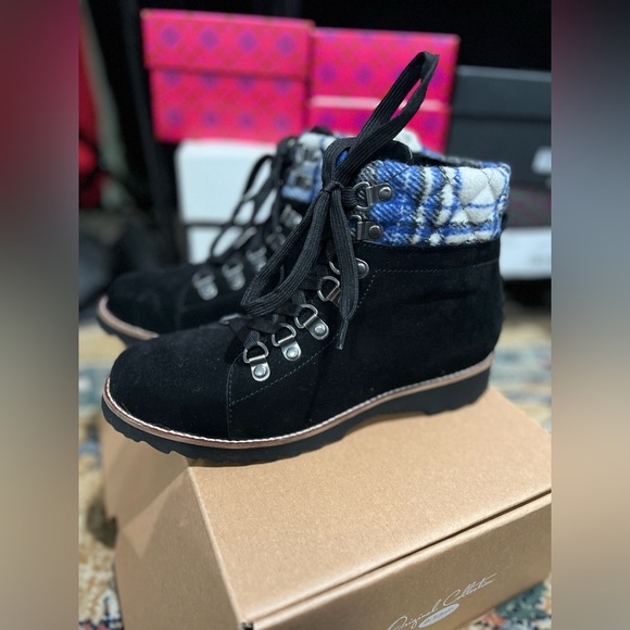 Blondo Raina Waterproof Ankle Boot - Picture 6 of 10